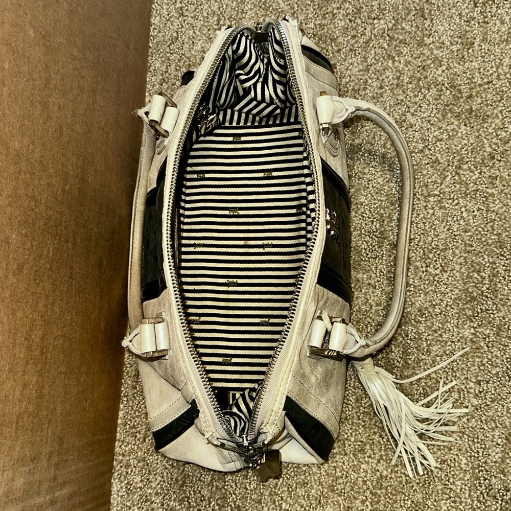 L.A.M.B. y2k Vintage Elegant White, Gray and Black Handbag - Picture 2 of 9
